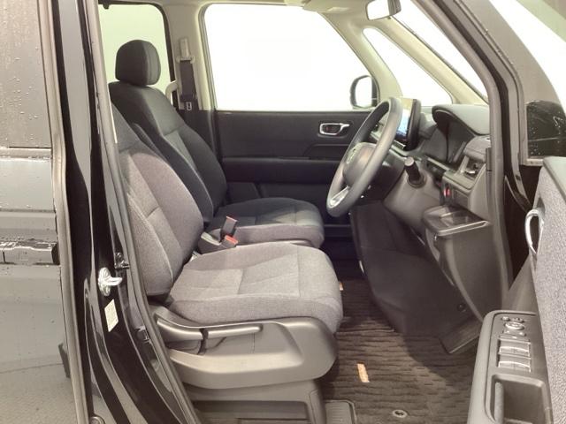 ステップワゴン エアー　Ｈ　ＳＥＮＳＩＮＧ　最長５年保証　ワンオ－ナ－　ナビＬＸＭ－２４７ＶＦＮｉ　ＴＶ　Ｒカメラ　ＣＤ録音　ＢＴオ－ディオ　ＤＶＤ　ＥＴＣ　ＬＥＤライト　両側電動ドア　ＶＳＡ　クルコン　アルミ　スマ－トキ－（17枚目）