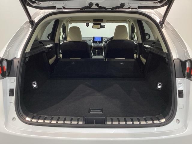 ＮＸ ＮＸ３００ｈバージョンＬ　革シ－ト　１年保証　ナビ　ＴＶ　Ｒカメラ　ＣＤ録音　ＢＴオ－ディオ　ＤＶＤ　ドラレコ　ＬＥＤライト　横滑り防止　シ－トヒ－タ－　電動シ－ト　アルミ　スマ－トキ－　整備記録簿　ＡＡＣ　スペアキ－　ＡＢＳ（20枚目）