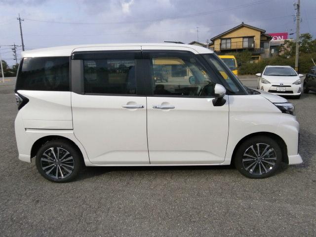 ルーミー カスタムG-T 9インチディスプレイオーディオTV バックカメラ ボックス付き大型アームレスト フロアマット サイドバイザー ワンオーナーカー(4枚目)