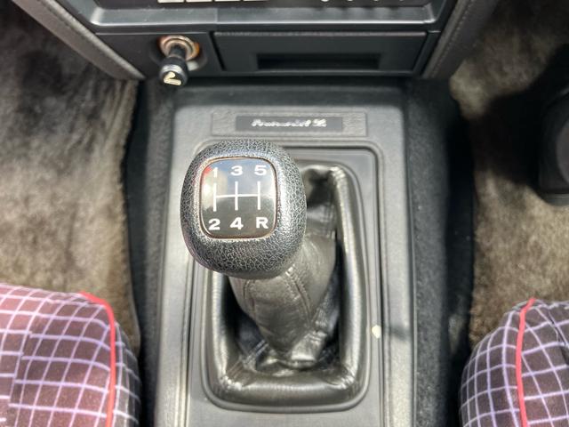 フェアレディZ 5速マニュアル(29枚目)