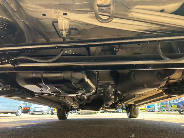 ワゴンR 20周年記念車 スマートキー プッシュスタート メモリーナビ フルセグTV Bluetooth接続 衝突被害軽減システム シートヒーター HIDヘッドライト 運転席・助手席エアバッグ(12枚目)