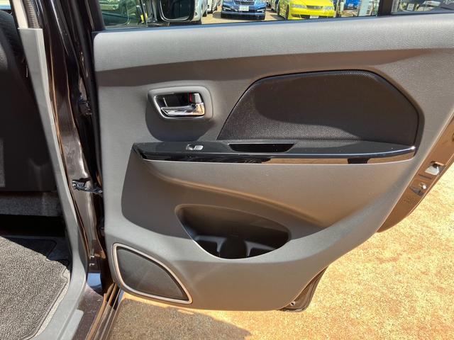 ワゴンR 20周年記念車 スマートキー プッシュスタート メモリーナビ フルセグTV Bluetooth接続 衝突被害軽減システム シートヒーター HIDヘッドライト 運転席・助手席エアバッグ(21枚目)