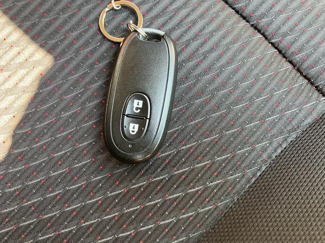 ワゴンR 20周年記念車 スマートキー プッシュスタート メモリーナビ フルセグTV Bluetooth接続 衝突被害軽減システム シートヒーター HIDヘッドライト 運転席・助手席エアバッグ(38枚目)