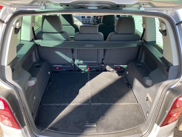 ゴルフトゥーラン ＴＳＩ　ハイライン　キーレスエントリー　キセノンヘッドライト　メモリーナビ　フルセグＴＶ　バックカメラ　Ｂｌｕｅｔｏｏｔｈオーディオ（8枚目）