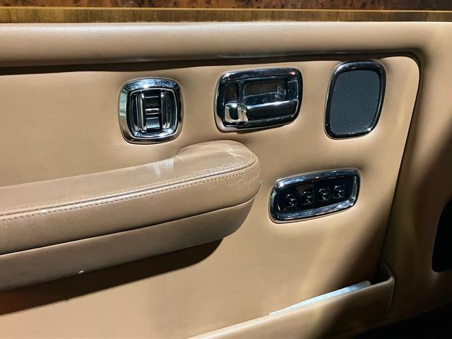 シルバースパー 　ローダウン　レザーシート　車庫保管（20枚目）