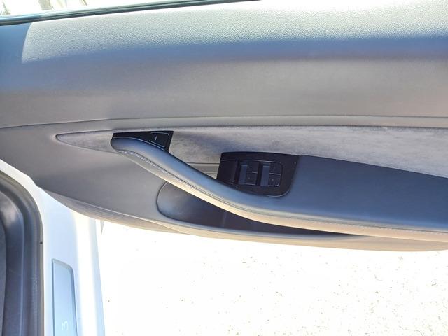 モデル３ ロングレンジ　ＡＷＤ（10枚目）