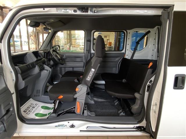 G・ホンダセンシング 4WD キーレス オートエアコン 届出済未使用車 クルコン 両側スライドドア 横滑り防止装置 盗難防止システム ABS パワステ(16枚目)