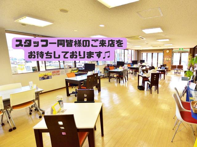 ハイブリッドFX セーフティサポート デュアルセンサーブレーキサポート スマートキー CD シートヒーター クリアランスソナー アイドリングストップ デュアルブレーキ コーナーソナー ダブルエアバッグ 横滑防止装置(61枚目)
