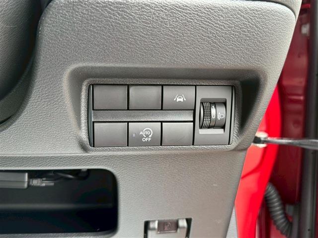 ｅＫワゴン Ｍ　４ＷＤ　バックカメラ　ナビ　ＴＶ　クリアランスソナー　レーンアシスト　衝突被害軽減システム　オートライト　キーレスエントリー　アイドリングストップ　電動格納ミラー　シートヒーター　ベンチシート　ＣＶＴ（9枚目）