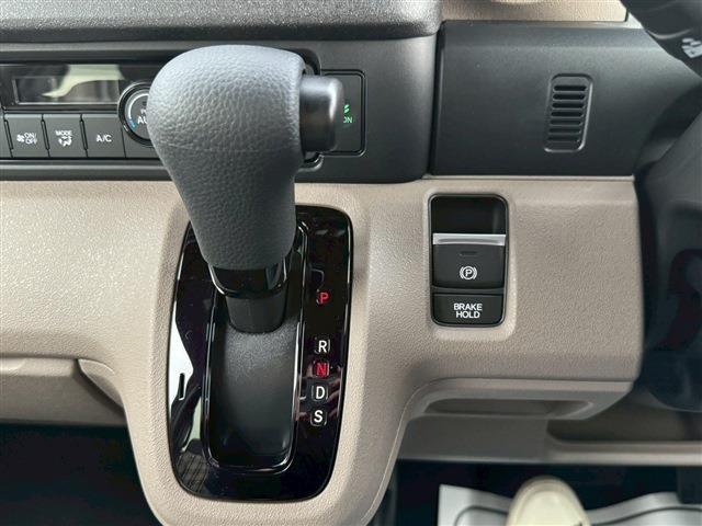 N-BOXジョイ ベースグレード 両側スライド・片側電動 クリアランスソナー オートクルーズコントロール レーンアシスト 衝突被害軽減システム オートライト LEDヘッドランプ スマートキー アイドリングストップ 電動格納ミラー(5枚目)