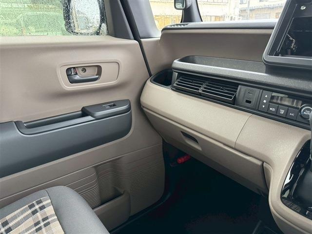 N-BOXジョイ ベースグレード 両側スライド・片側電動 クリアランスソナー オートクルーズコントロール レーンアシスト 衝突被害軽減システム オートライト LEDヘッドランプ スマートキー アイドリングストップ 電動格納ミラー(34枚目)