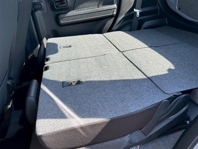 ワゴンR FX クリアランスソナー レーンアシスト 衝突被害軽減システム オートライト スマートキー 電動格納ミラー シートヒーター ベンチシート CVT 盗難防止システム ABS ESC CD(32枚目)