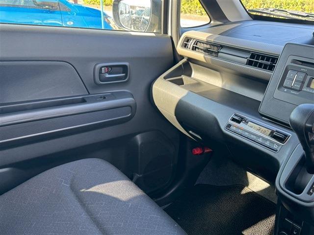 ワゴンR FX クリアランスソナー レーンアシスト 衝突被害軽減システム オートライト スマートキー 電動格納ミラー シートヒーター ベンチシート CVT 盗難防止システム ABS ESC CD(37枚目)