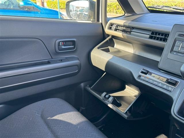 ワゴンR FX クリアランスソナー レーンアシスト 衝突被害軽減システム オートライト スマートキー 電動格納ミラー シートヒーター ベンチシート CVT 盗難防止システム ABS ESC CD(44枚目)