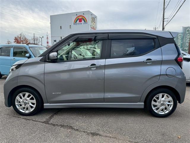 デイズ ハイウェイスター　Ｘ　全周囲カメラ　クリアランスソナー　衝突被害軽減システム　オートライト　ＬＥＤヘッドランプ　スマートキー　アイドリングストップ　電動格納ミラー　ベンチシート　ＣＶＴ　盗難防止システム　ＡＢＳ　ＥＳＣ（24枚目）