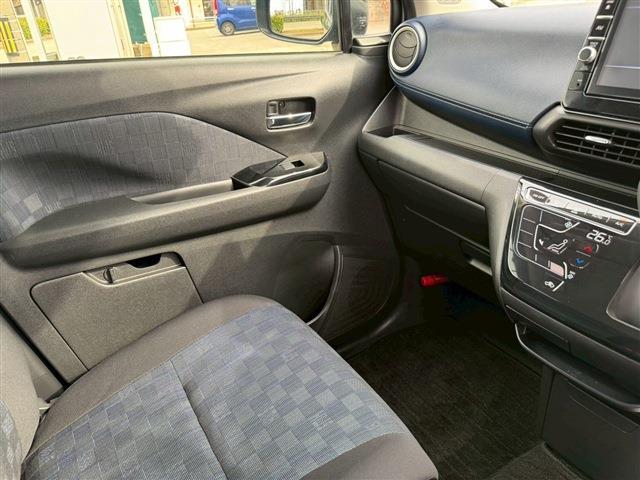 デイズ ハイウェイスター　Ｘ　全周囲カメラ　クリアランスソナー　衝突被害軽減システム　オートライト　ＬＥＤヘッドランプ　スマートキー　アイドリングストップ　電動格納ミラー　ベンチシート　ＣＶＴ　盗難防止システム　ＡＢＳ　ＥＳＣ（45枚目）