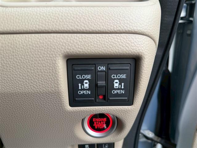N-BOX G・Lホンダセンシング ETC バックカメラ 両側電動スライドドア クリアランスソナー オートクルーズコントロール レーンアシスト 衝突被害軽減システム オートライト LEDヘッドランプ スマートキー アイドリングストップ(10枚目)