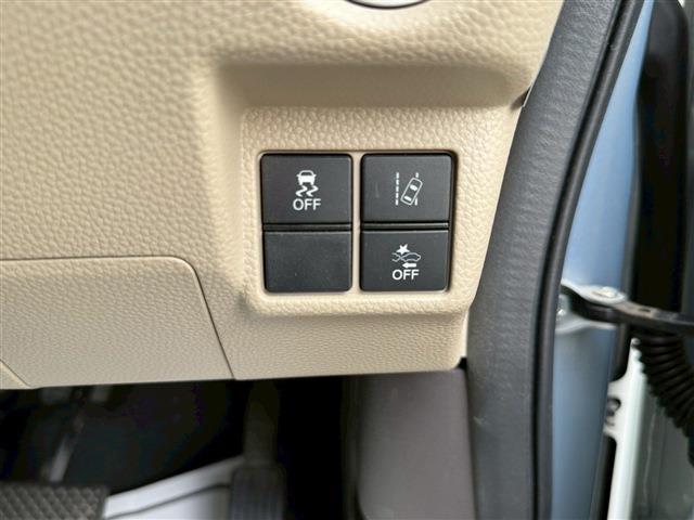 N-BOX G・Lホンダセンシング ETC バックカメラ 両側電動スライドドア クリアランスソナー オートクルーズコントロール レーンアシスト 衝突被害軽減システム オートライト LEDヘッドランプ スマートキー アイドリングストップ(11枚目)