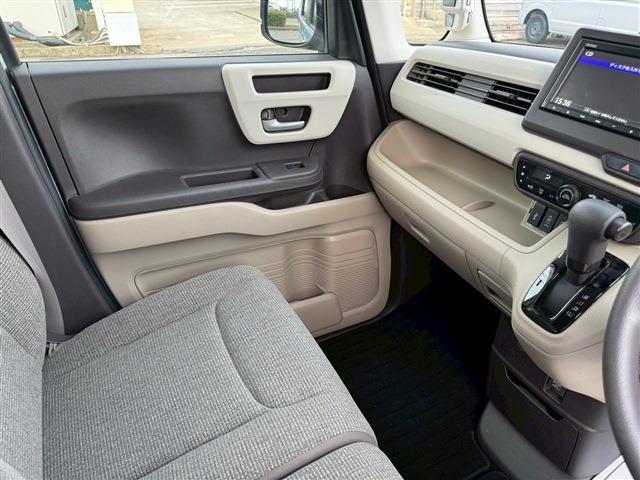 N-BOX G・Lホンダセンシング ETC バックカメラ 両側電動スライドドア クリアランスソナー オートクルーズコントロール レーンアシスト 衝突被害軽減システム オートライト LEDヘッドランプ スマートキー アイドリングストップ(31枚目)