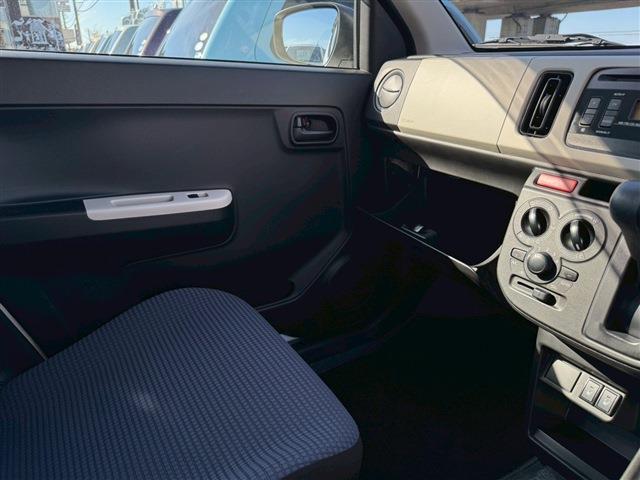 アルト Ｌ　４ＷＤ　オートライト　キーレスエントリー　アイドリングストップ　電動格納ミラー　シートヒーター　ＣＶＴ　盗難防止システム　ＡＢＳ　ＥＳＣ　ＣＤ　ミュージックプレイヤー接続可　衝突安全ボディ　エアコン（36枚目）