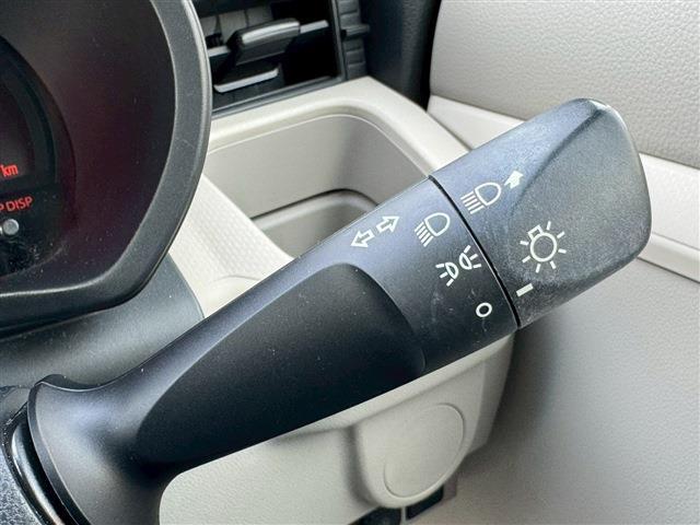 ムーヴ L SAIII 4WD ETC バックカメラ ナビ クリアランスソナー 衝突被害軽減システム オートマチックハイビーム キーレスエントリー アイドリングストップ 電動格納ミラー シートヒーター ベンチシート CVT(9枚目)