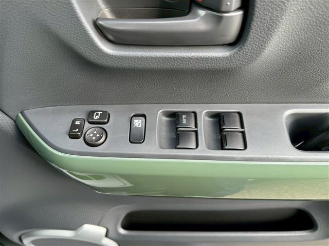 ハスラー Ｇ　ＥＴＣ　ナビ　ＴＶ　レーンアシスト　衝突被害軽減システム　スマートキー　アイドリングストップ　電動格納ミラー　シートヒーター　ベンチシート　ＣＶＴ　盗難防止システム　ＡＢＳ　ＥＳＣ　ＣＤ　ＵＳＢ（11枚目）