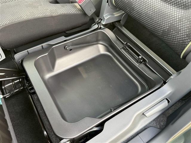 ハスラー Ｇ　ＥＴＣ　ナビ　ＴＶ　レーンアシスト　衝突被害軽減システム　スマートキー　アイドリングストップ　電動格納ミラー　シートヒーター　ベンチシート　ＣＶＴ　盗難防止システム　ＡＢＳ　ＥＳＣ　ＣＤ　ＵＳＢ（40枚目）