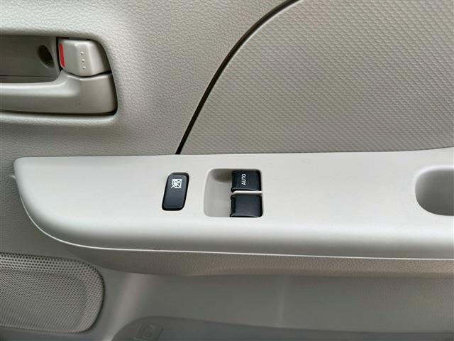 エブリイ ＰＡリミテッド　４ＷＤ　ＭＴ　衝突被害軽減システム　クリアランスソナー　レーンアシスト　両側スライドドア　キーレスエントリー　オートライト　盗難防止システム　アルミホイール　ＡＢＳ　ＥＳＣ　エアコン（10枚目）