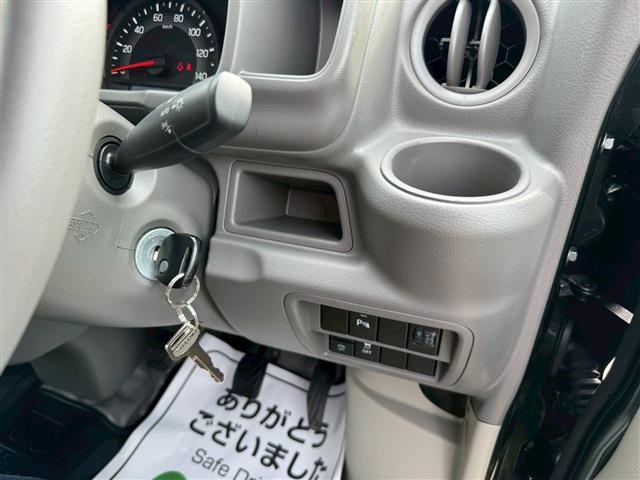 エブリイ ＰＡリミテッド　４ＷＤ　ＭＴ　衝突被害軽減システム　クリアランスソナー　レーンアシスト　両側スライドドア　キーレスエントリー　オートライト　盗難防止システム　アルミホイール　ＡＢＳ　ＥＳＣ　エアコン（25枚目）