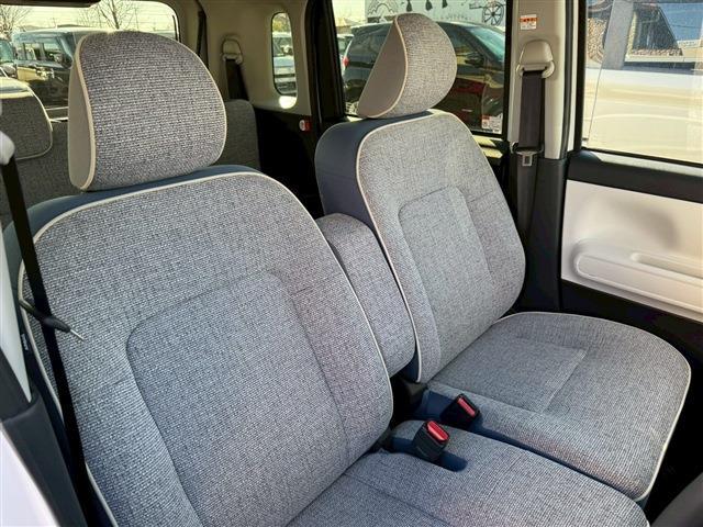 ムーヴキャンバス ストライプスＧ　バックカメラ　両側電動スライドドア　ナビ　ＴＶ　クリアランスソナー　レーンアシスト　衝突被害軽減システム　オートライト　ＬＥＤヘッドランプ　スマートキー　アイドリングストップ　電動格納ミラー（34枚目）