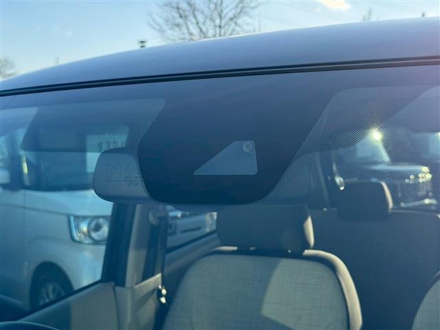 ｅＫワゴン Ｍ　バックカメラ　ナビ　ＴＶ　クリアランスソナー　レーンアシスト　衝突被害軽減システム　オートライト　キーレスエントリー　アイドリングストップ　電動格納ミラー　シートヒーター　ベンチシート　ＣＶＴ（50枚目）