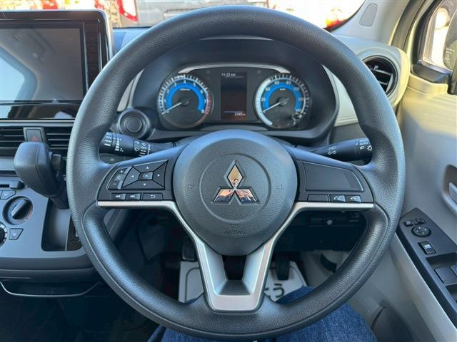 ｅＫワゴン Ｍ　バックカメラ　ナビ　ＴＶ　クリアランスソナー　レーンアシスト　衝突被害軽減システム　オートライト　キーレスエントリー　アイドリングストップ　電動格納ミラー　シートヒーター　ベンチシート　ＣＶＴ（3枚目）