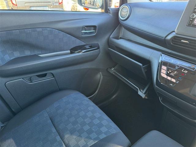 デイズ ハイウェイスター　Ｘ　全周囲カメラ　ナビ　ＴＶ　クリアランスソナー　衝突被害軽減システム　オートライト　ＬＥＤヘッドランプ　スマートキー　アイドリングストップ　電動格納ミラー　ベンチシート　ＣＶＴ　盗難防止システム　ＡＢＳ（41枚目）