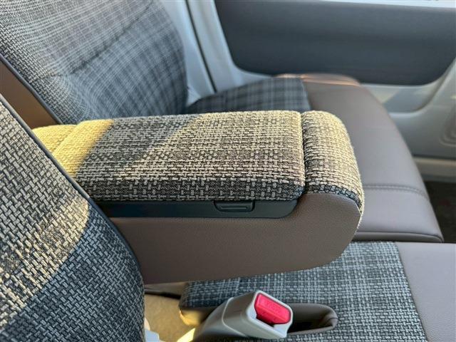 アルトラパンＬＣ Ｘ　ドライブレコーダー　ＥＴＣ　ナビ　ＴＶ　クリアランスソナー　レーンアシスト　衝突被害軽減システム　オートライト　ＬＥＤヘッドランプ　スマートキー　アイドリングストップ　電動格納ミラー　シートヒーター（39枚目）