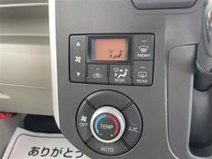 気温に合わせて直感的に操作することで、車内をいつでも快適に保てます。 5