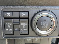 両側電動スライドドア装備！運転席よりボタン一つで開閉可能でございます。 4