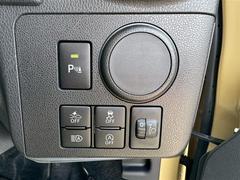 接触を未然に防ぐ、クリアランスソナー搭載です。車を守るためには必須のアイテムですね。 7