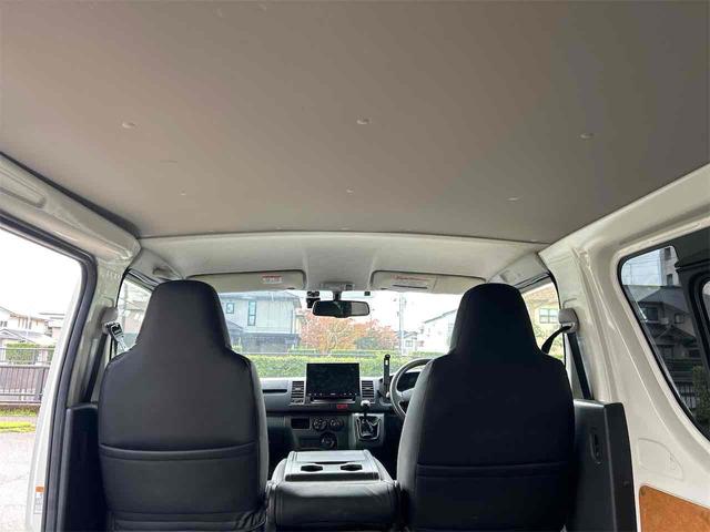 ハイエースバン ＤＸ　４ＷＤ　ドライブレコーダー　ＥＴＣ　スライドドア　キーレスエントリー　電動格納ミラー　ＭＴ　Ｂｌｕｅｔｏｏｔｈ　１００Ｖ電源　エアコン　パワーウィンドウ　運転席エアバッグ　助手席エアバッグ（24枚目）