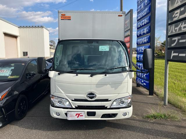 デュトロ 　２トン　アルミバン　サイドドア　ラッシングレール　オートマ　デジタルインナーミラー　ＬＥＤヘッドライト　オートライト　衝突被害軽減システム　レーンアシスト（2枚目）