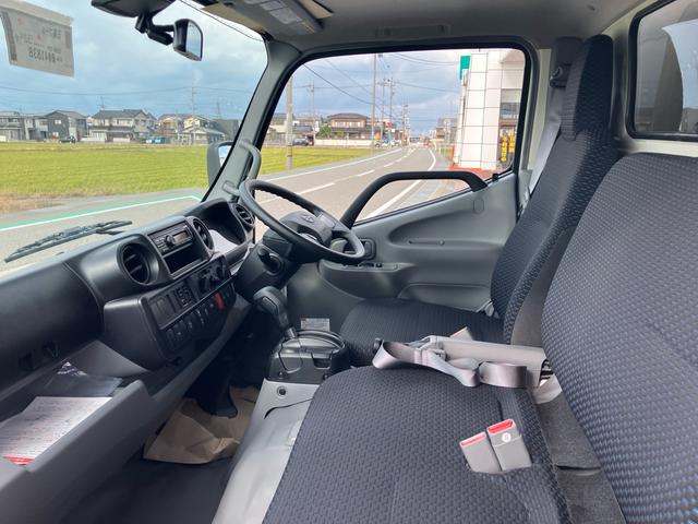 デュトロ 　２トン　アルミバン　サイドドア　ラッシングレール　オートマ　デジタルインナーミラー　ＬＥＤヘッドライト　オートライト　衝突被害軽減システム　レーンアシスト（15枚目）