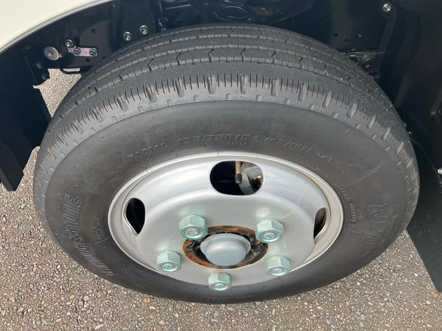 デュトロ 　２トン　アルミバン　サイドドア　ラッシングレール　オートマ　デジタルインナーミラー　ＬＥＤヘッドライト　オートライト　衝突被害軽減システム　レーンアシスト（23枚目）