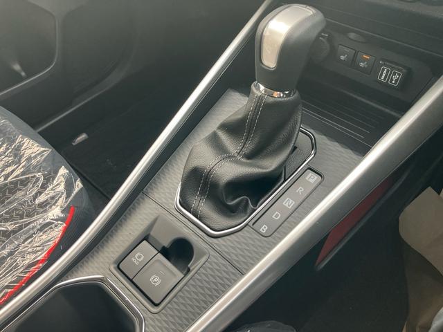 ライズ Z 登録済未使用車 純正ディスプレイオーディオ 全方位カメラ Bluetooth対応 スマートキー プッシュスタート 衝突被害軽減システム アイドリングストップ 純正17インチアルミ LEDヘッドライト(16枚目)