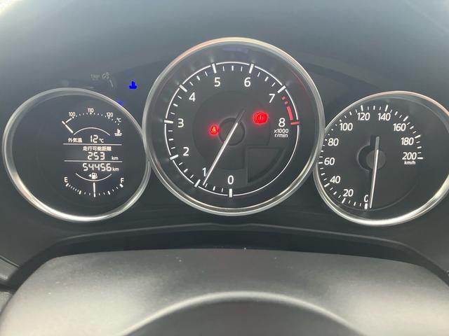 自社指定工場・板金ブース完備・各種保険取り扱いなど、お車の事ならお気軽にご相談下さい。