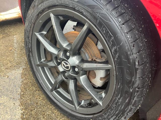 自社指定工場・板金ブース完備・各種保険取り扱いなど、お車の事ならお気軽にご相談下さい。