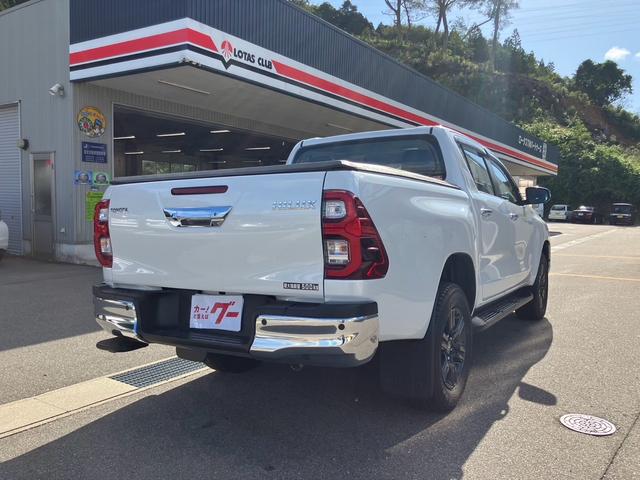 ハイラックス Ｚ　ＧＲスポーツ　４ＷＤ　純正メモリーナビ　全方位カメラ　Ｂｌｕｅｔｏｏｔｈオーディオ　ＥＴＣ　スマートキー　プッシュスタート　オートクルーズコントロール　トノカバー　純正１７インチアルミ（4枚目）