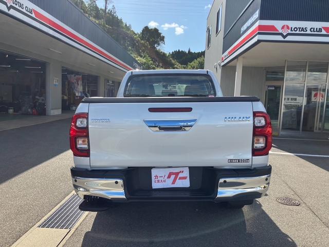 ハイラックス Ｚ　ＧＲスポーツ　４ＷＤ　純正メモリーナビ　全方位カメラ　Ｂｌｕｅｔｏｏｔｈオーディオ　ＥＴＣ　スマートキー　プッシュスタート　オートクルーズコントロール　トノカバー　純正１７インチアルミ（5枚目）