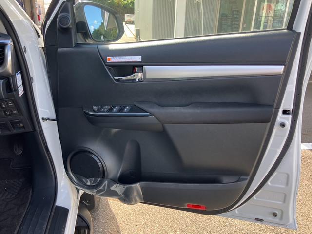 ハイラックス Ｚ　ＧＲスポーツ　４ＷＤ　純正メモリーナビ　全方位カメラ　Ｂｌｕｅｔｏｏｔｈオーディオ　ＥＴＣ　スマートキー　プッシュスタート　オートクルーズコントロール　トノカバー　純正１７インチアルミ（25枚目）