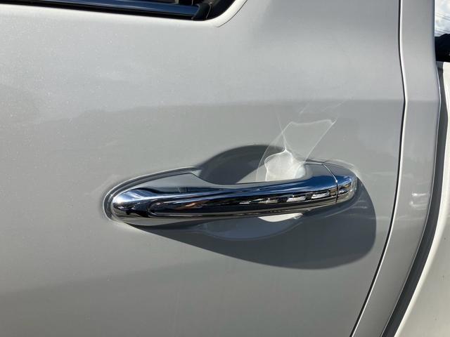 ハイラックス Ｚ　ＧＲスポーツ　４ＷＤ　純正メモリーナビ　全方位カメラ　Ｂｌｕｅｔｏｏｔｈオーディオ　ＥＴＣ　スマートキー　プッシュスタート　オートクルーズコントロール　トノカバー　純正１７インチアルミ（65枚目）