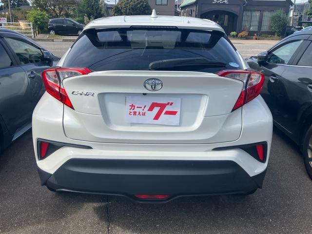 Ｃ－ＨＲ Ｓ－Ｔ　４ＷＤ　純正メモリーナビ　バックカメラ　Ｂｌｕｅｔｏｏｔｈオーディオ　ＥＴＣ　スマートキー　プッシュスタート　衝突被害軽減システム　オートクルーズコントロール（5枚目）