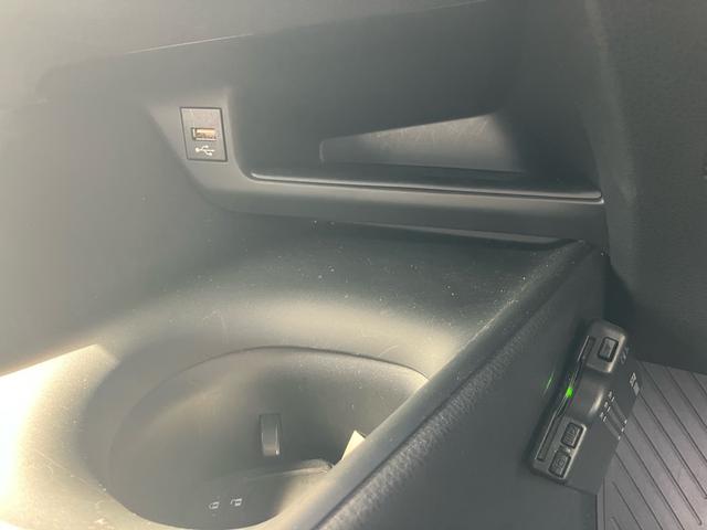 Ｃ－ＨＲ Ｓ－Ｔ　４ＷＤ　純正メモリーナビ　バックカメラ　Ｂｌｕｅｔｏｏｔｈオーディオ　ＥＴＣ　スマートキー　プッシュスタート　衝突被害軽減システム　オートクルーズコントロール（19枚目）